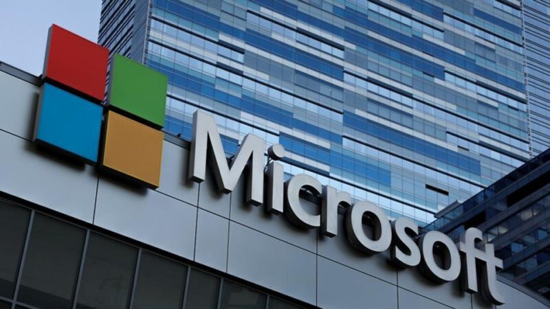 Microsoft launches cloud business